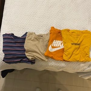🚨FOUR BUNDLED STREETWEAR TEES🚨